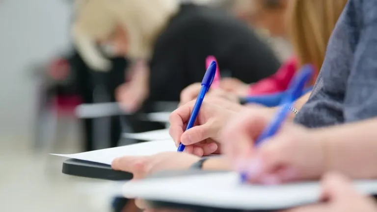ASVAB Paragraph Comprehension: Format, Strategy, and Tips